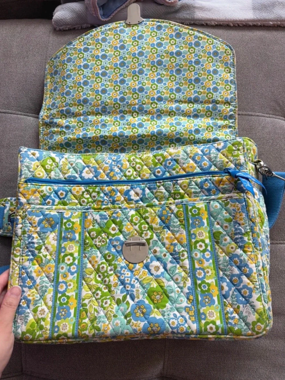 Quilted Floral Laptop Crossbody Bag in Blue & Green